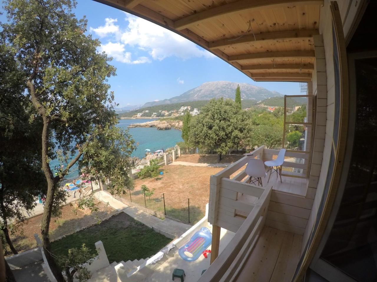 SeaStar Apartment Utjeha Bagian luar foto