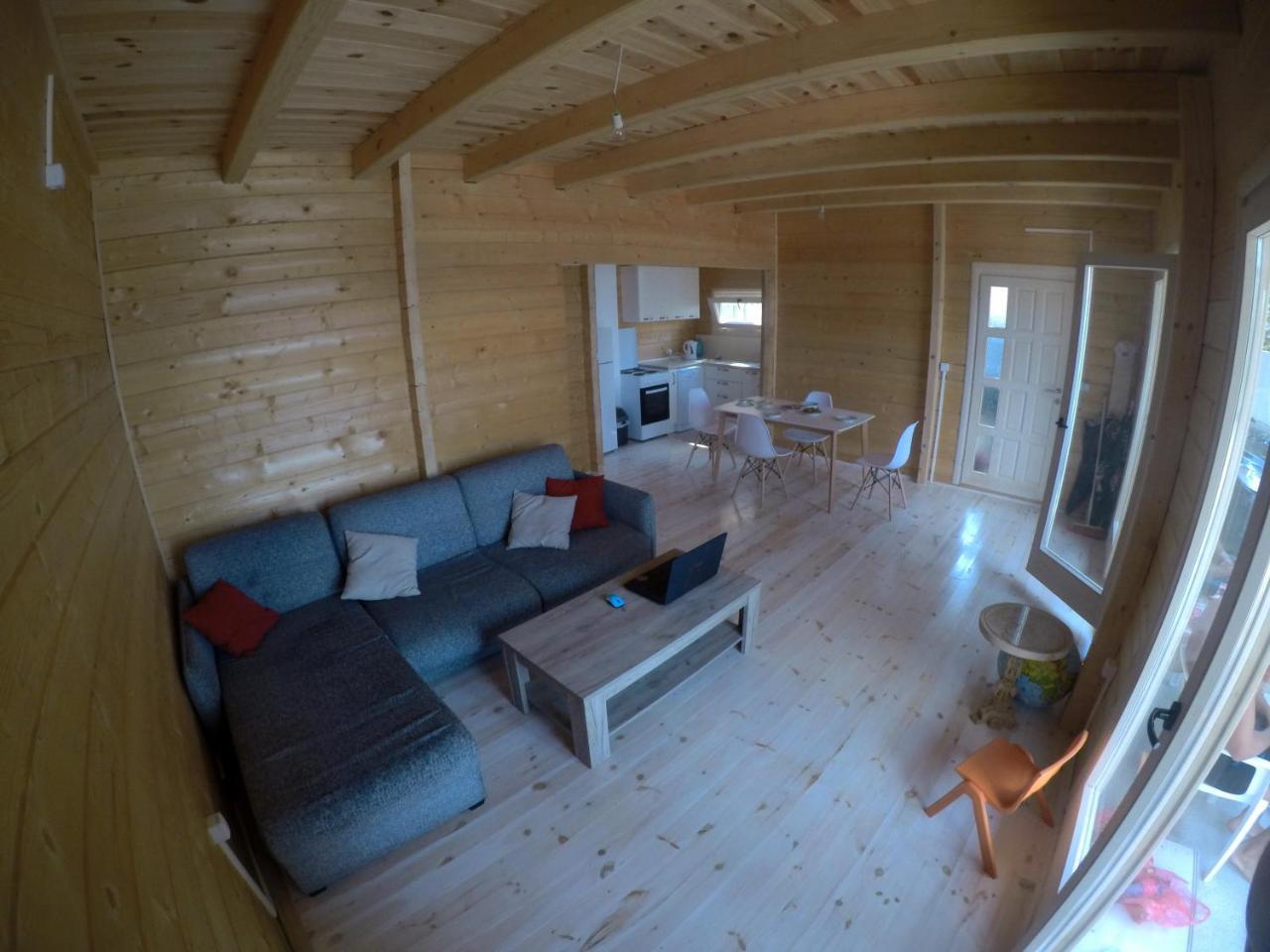 SeaStar Apartment Utjeha Bagian luar foto