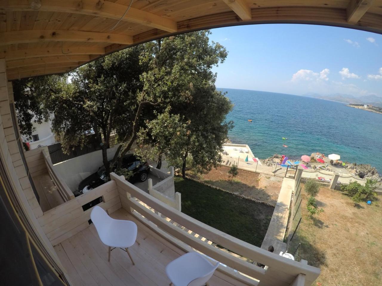 SeaStar Apartment Utjeha Bagian luar foto