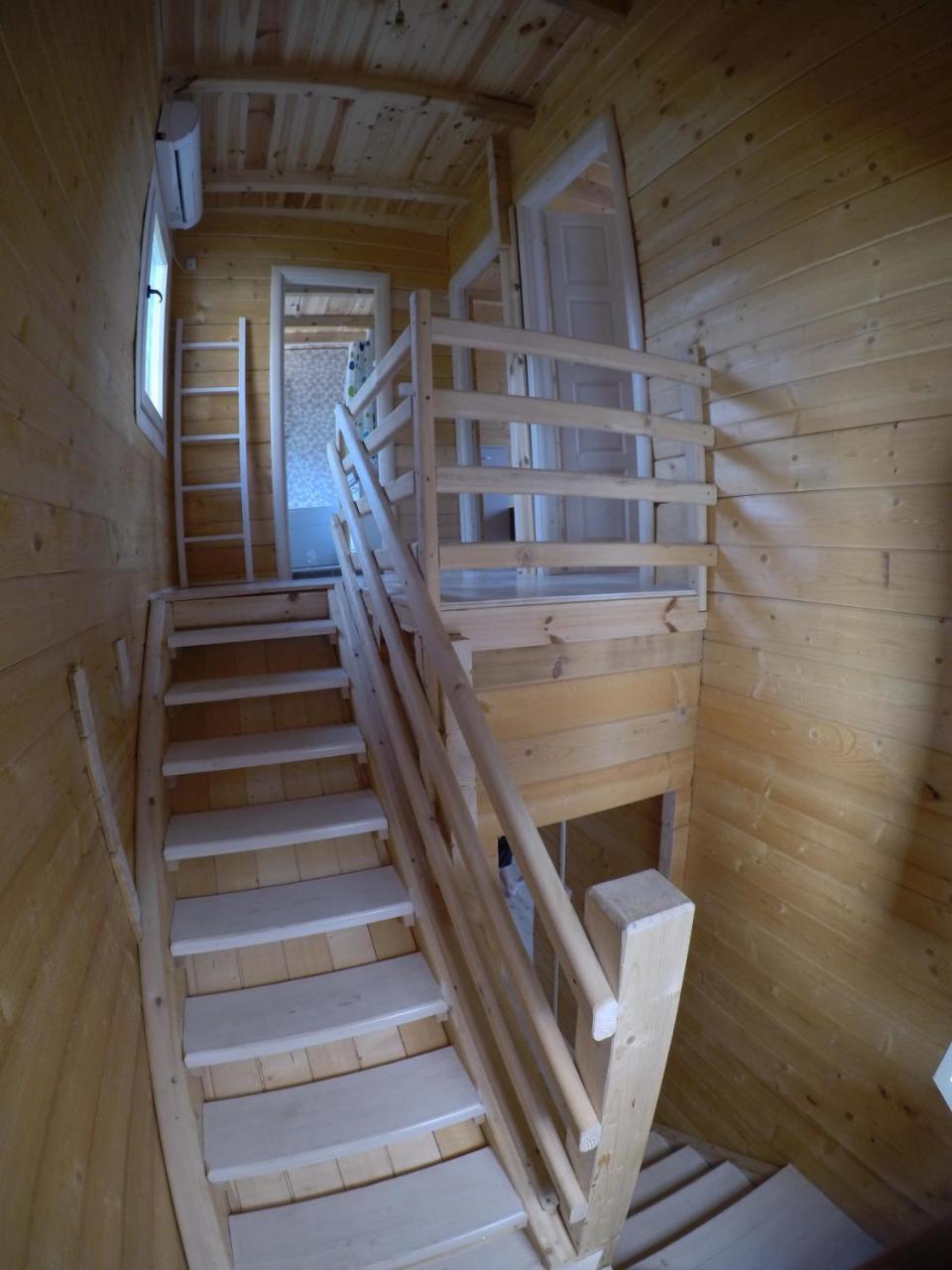 SeaStar Apartment Utjeha Bagian luar foto